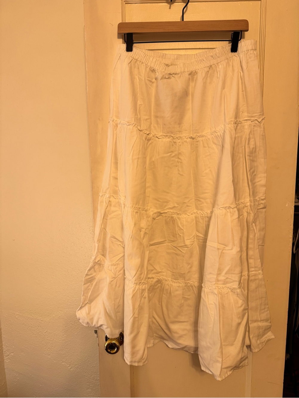 Aritzia White Tiered Maxi Skirt